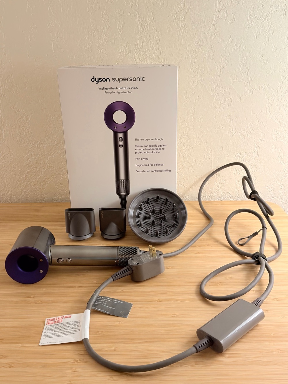 Dyson Supersonic HD01 Hair Dryer Iron Fuchsia + 3 Attachments Original Box